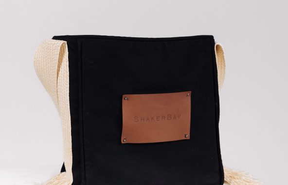 nomad-tote-bag-tan-on-black-3